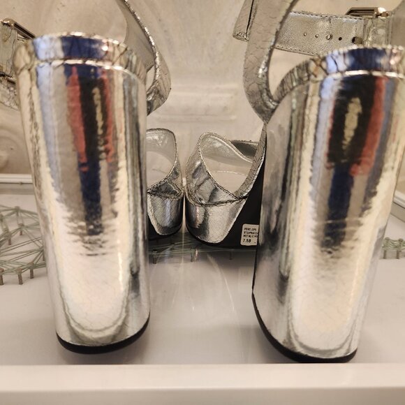 SCHUTZ "Penelope" Metallic Hommer Silver Platform San. NIB. Size: various - Picture 5 of 10